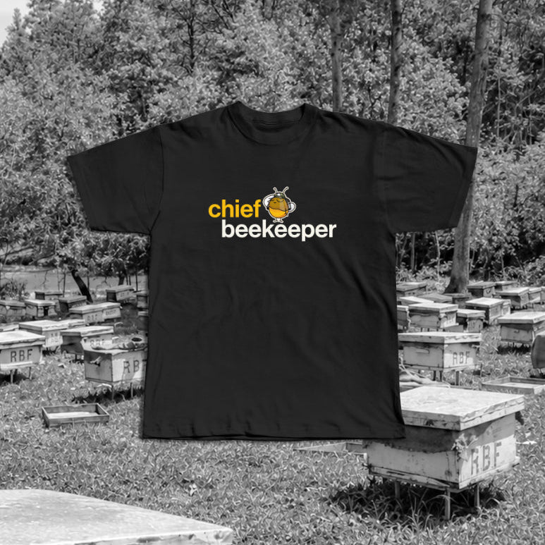 chief beekeeper Oversized Tee